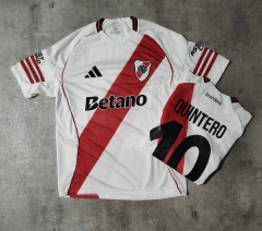 Camiseta River Betano titular Juanfer Quintero