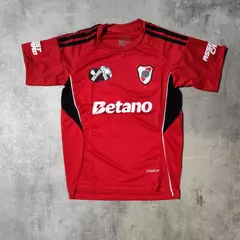 Camiseta River Betano entrenamiento roja 2026