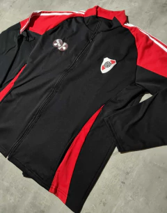 Campera River negra talle especial - comprar online