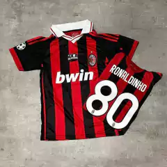 Camiseta Milan Ronaldinho negra rayada 80 retro
