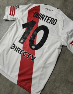 Camiseta River Betano titular Juanfer Quintero - comprar online