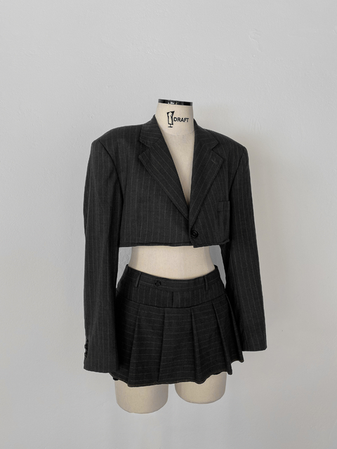 conjunto alfaiataria risca de giz - veste 40 (ajusta até o 38)