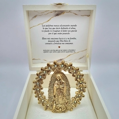 Medallón Virgen baño de oro CUERPO COMPLETO en internet