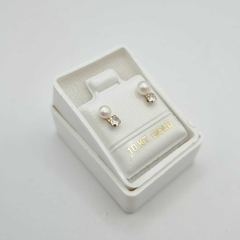 Aretes de Broquel Perla y Zirconia Oro 10k