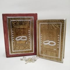 Biblia Repujado ''Nuestra Boda'' Clásica con Caja de Madera