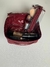 Necessáire M – Valentina é ideal para levar em viagens ou até no dia a dia de clínica ou hospital, essa necessaire é o coringa que todo mundo precisa. Vem com um estojo para te ajudar na organização, bolso interno e revestimento em polietileno, facilitand