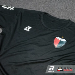 Remera Deportiva by RAZA - Negra c/Blanco en internet