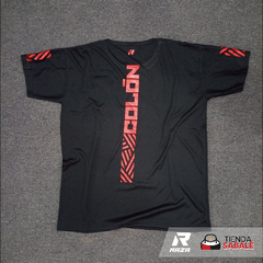 Remera Deportiva by RAZA - Negra c/Rojo - Tienda Sabalé