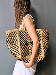 BOLSO YUTE TRIBAL NATURAL Y NEGRO - comprar online