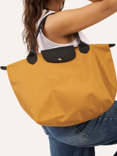 Imagen de CHICAGO BAG SMALL OCRE