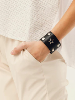 PULSERA NEGRA - comprar online