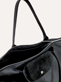 Imagen de BOLSO USHUAIA NEGRO