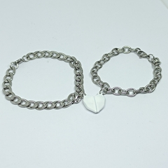 Pulsera corazon con iman para compartir en internet