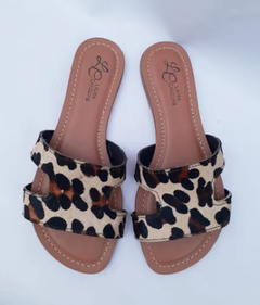 Sandália Rasteira Helena H Animal Print Em Couro Onça e outras cores na internet