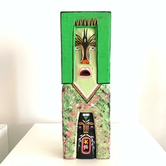 Totem | Estante | Parede