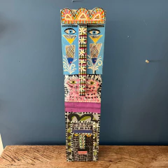 Totem Parede - comprar online