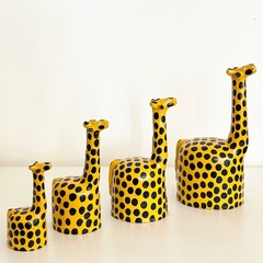 Girafa M na internet