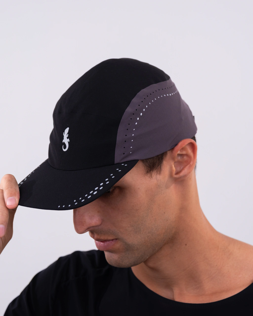 Boné TECH running sem costura e aba flex - PRETO - comprar online