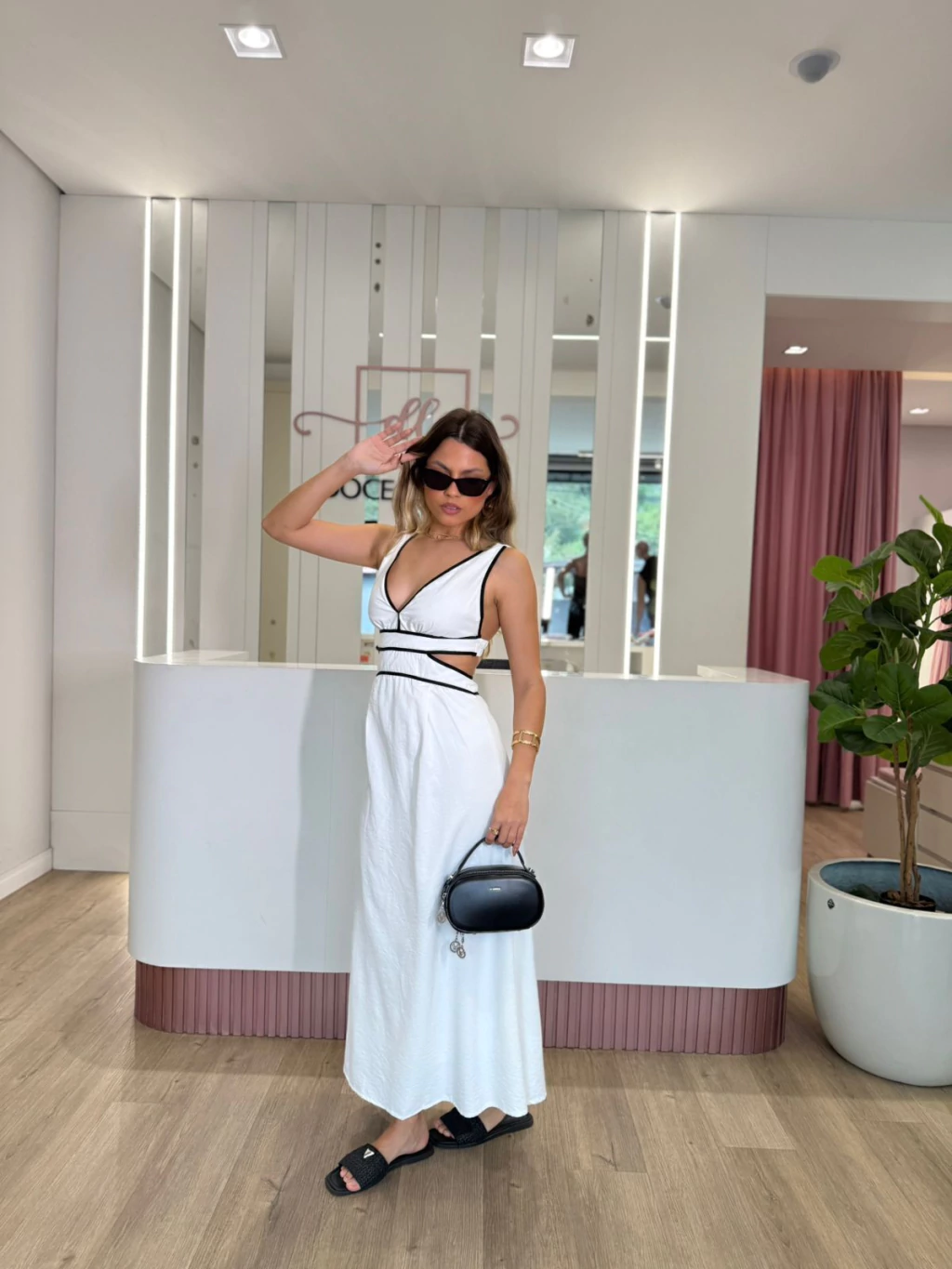 Vestido Recortes