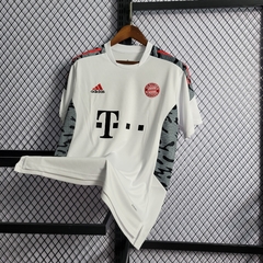 Imagem do Camisa Bayern de Munique Treino 21/22 - Adidas - Torcedor