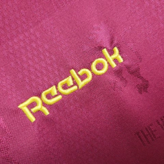 Camisa Aston Villa I 1995/1997 - Reebok Masculina - Vinho com detalhes em azul - Esporte Chique - A sua loja de Importações de Artigos esportivos