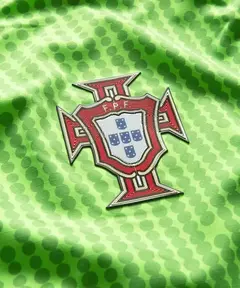 Camisa Seleção Portugal Goleiro 25/26 - Torcedor Masculina - Verde com detalhes em preto - Esporte Chique - A sua loja de Importações de Artigos esportivos