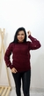 Blusa com detalhes de bolinhas