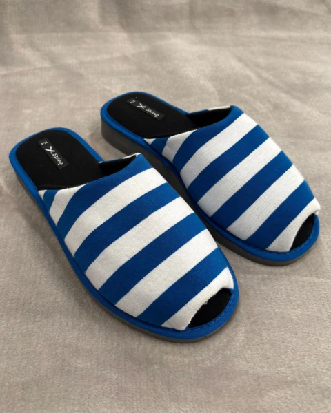 Chinela Abierta Estampada a Rayas