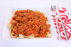 Fideos a la bolognesa