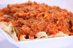 Fideos a la bolognesa en internet