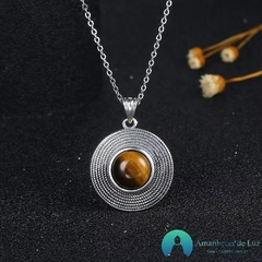 Medalhão de Prata e Pedras Naturais Prata 925, - comprar online