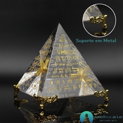 Escultura Pirâmide em Pedra Natural Quartzo Cristal na internet