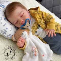 bebe-reborn-joseph-asleep-menino