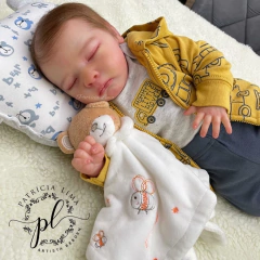 bebe-reborn-joseph-asleep-menino