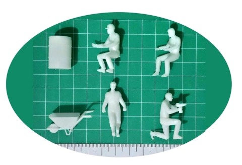 4 Figuras 1:43 ou 1:50 Atividades Trabalho Operários S/ Pintar