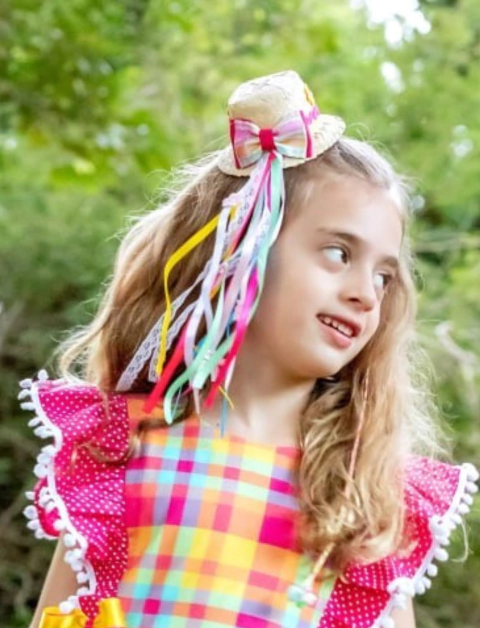 Chapéu Fitas Coloridas