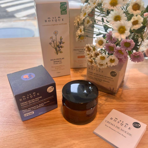 Crema facial nutritiva noche Al bosque - comprar online