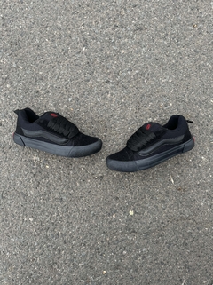 VANS KNU SKOOL TOTAL BLACK - comprar online