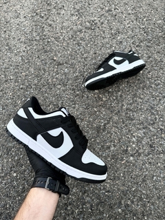 SB DUNK PANDA en internet