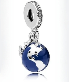 Charm Mundo esmaltado y Micky