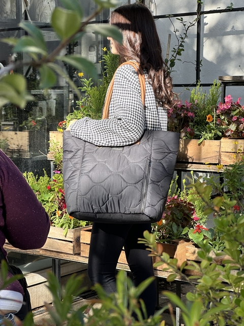 Tote Bag Maternal Flora Black
