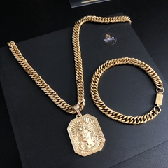 KIT CORDÃO E PULSEIRA GRUMMET (8MM) – 70cm + PINGENTE FACE DE CRISTO 3D – BANHADA A OURO 18K - comprar online