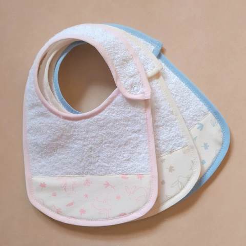 Babero de toalla impermeable ARDILLAS - comprar online