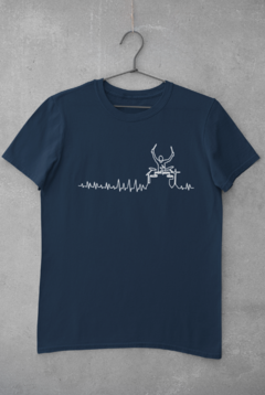 Camiseta Unissex " O coração do baterista " - comprar online
