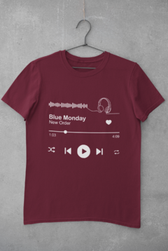 Camiseta Unissex "New Order - Blue Monday" na internet