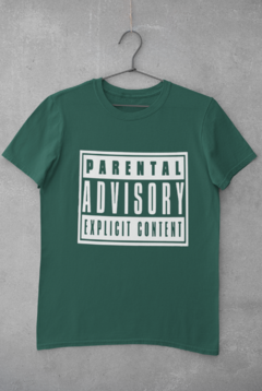 Camiseta "Parental Advisory Explicit Content" na internet