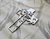 Crucifixo antifurto para cemitério Jesus escovado em ACM - Pequeno (11x15cm) - loja online