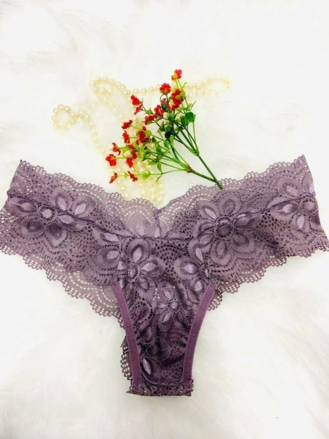 shortinho renda fio chumbo