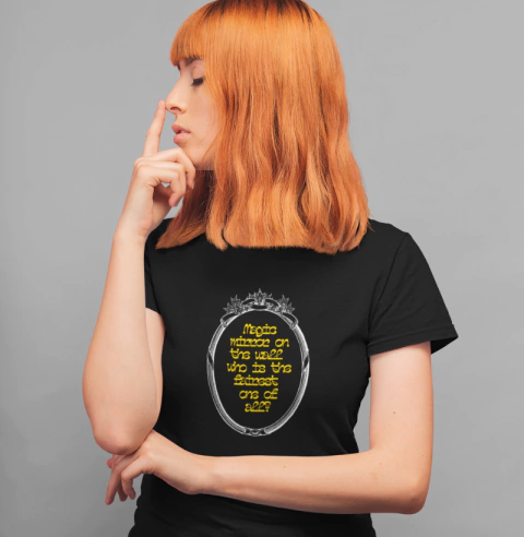 Camiseta Magic Mirror On The Wall