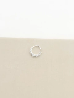 Piercing daith zircônia redondinhas banhado a prata